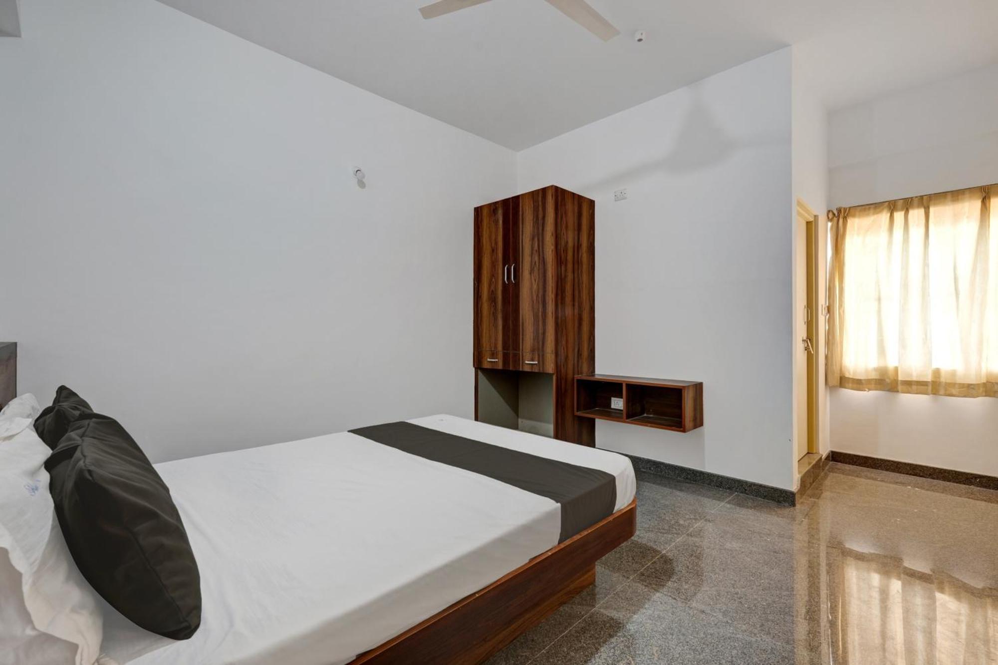 Oyo Hotel Bungalow Inn Lodging & Boarding Bangalore Luaran gambar