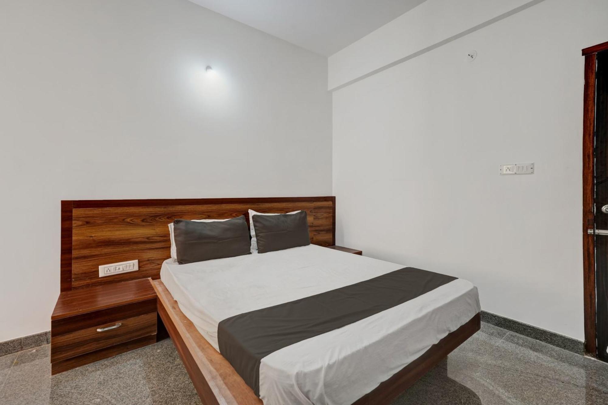 Oyo Hotel Bungalow Inn Lodging & Boarding Bangalore Luaran gambar