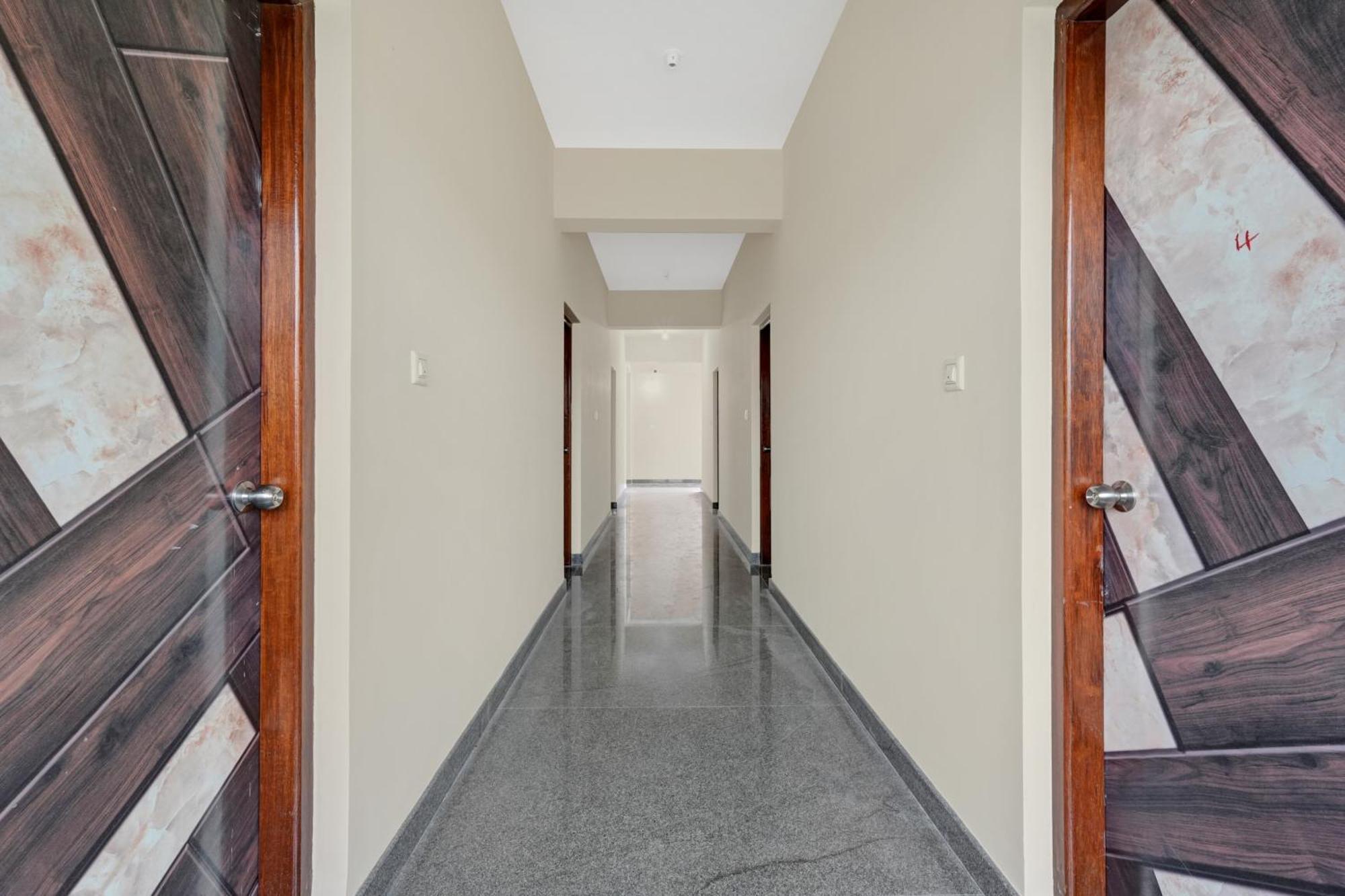 Oyo Hotel Bungalow Inn Lodging & Boarding Bangalore Luaran gambar